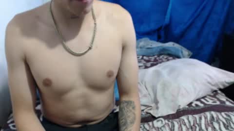 tomas_turbado_ online show from June 30, 7:41 am