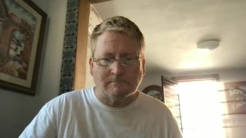 Hola online show from December 16, 6:38 pm