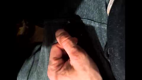 tomasturbador121 online show from May 14, 5:22 pm