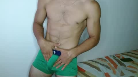 tomaz_18 online show from April 9, 3:18 pm