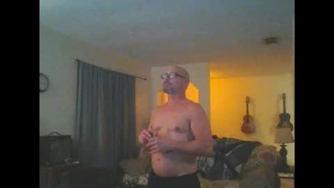 sirmuggsalot online show from December 3, 1:15 am