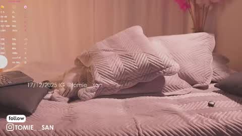  Tomie  online show from December 17, 11:22 pm