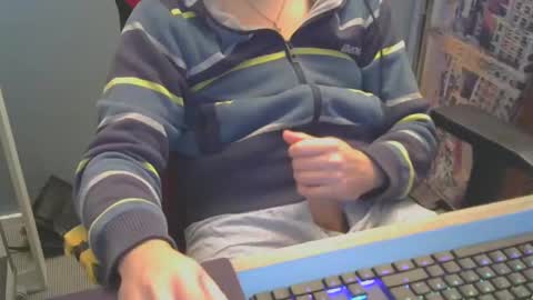 tomin3m online show from December 2, 5:54 pm