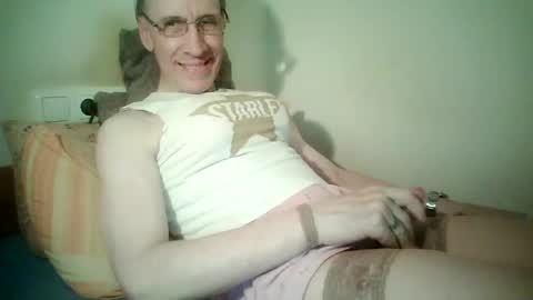 tomislav321 online show from June 22, 12:50 am