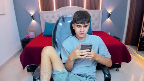 Tommy  online show from February 10, 3:31 am