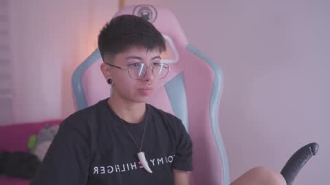 Blue  online show from November 25, 1:21 pm