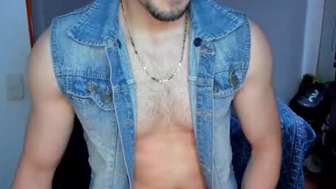 Twitter BreddTommy IG tommy bredd online show from November 29, 8:49 pm