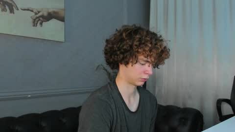 Tommy online show from November 17, 3:03 pm