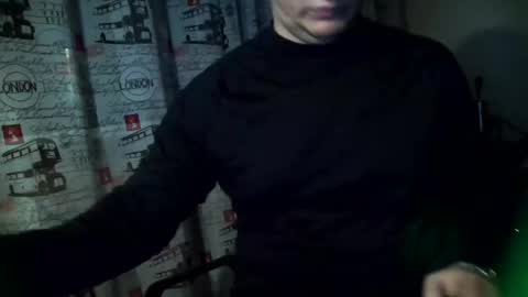 Tommi Li online show from December 13, 7:21 pm