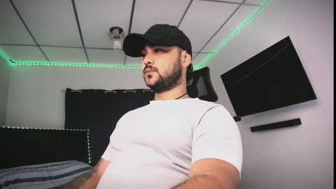 tommy_sccott online show from February 15, 9:24 pm