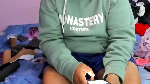 Snapshot of tommy_sex79 chatting on February 24, 10:59 am tommy sex79 online show from February 24, 10:59 am