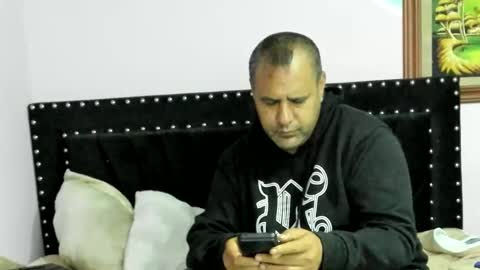Snapshot of tommy_sex79 chatting on March 11, 2:10 am tommy sex79 online show from March 11, 2:10 am