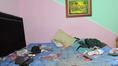 Snapshot of tommy_sex79 chatting on March 4, 6:39 pm tommy sex79 online show from March 4, 6:39 pm