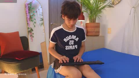 Tommy Foxboy online show from April 8, 1:14 pm