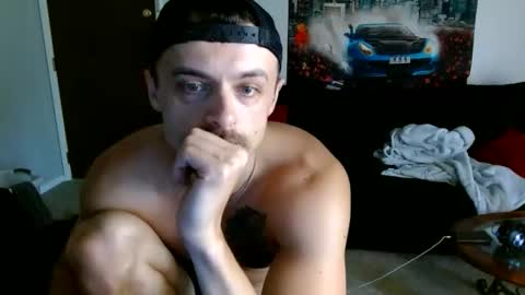 Tommy Strokes online show from June 8, 7:15 pm