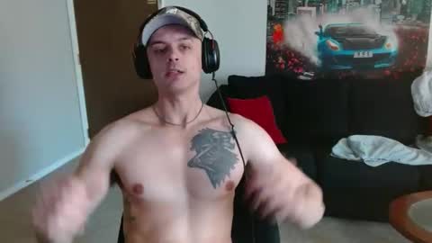 Tommy Strokes online show from April 8, 9:29 pm