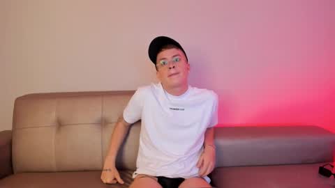 tommy online show from March 6, 6:40 pm