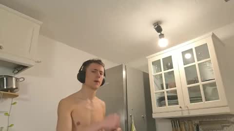 tomtimon11 online show from November 3, 4:19 pm