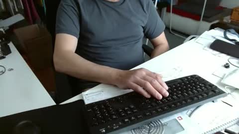 Tom online show from April 20, 8:28 am