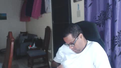 Antonio online show from October 23, 3:08 am