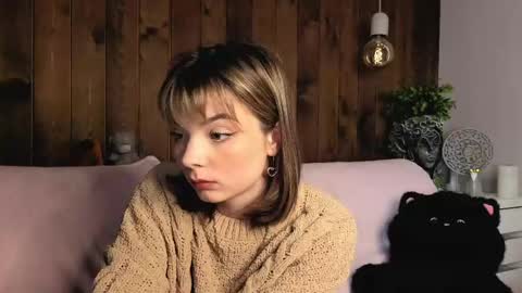 Melissa online show from June 3, 7:52 pm