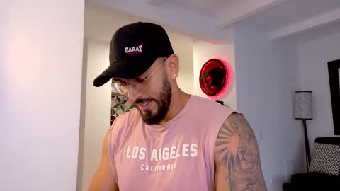 tony muscle1 online show from January 15, 8:39 pm