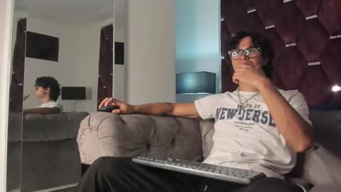 Tony Benedetti online show from February 4, 7:51 pm