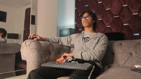 Tony Benedetti online show from February 2, 8:49 pm