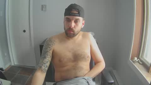 Snapshot of tonytto chatting on March 10, 6:12 pm tonytto online show from March 10, 6:12 pm