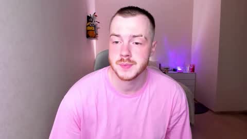 Snapshot of toohornyserj chatting on November 1, 8:52 pm toohornyserj online show from November 1, 8:52 pm