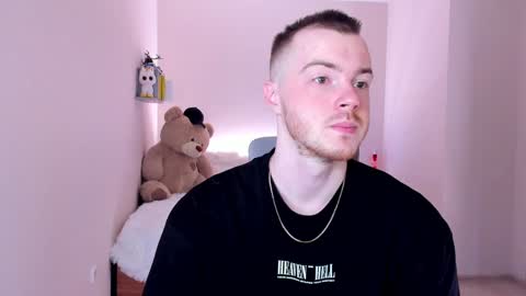 Snapshot of toohornyserj chatting on January 10, 9:10 pm toohornyserj online show from January 10, 9:10 pm