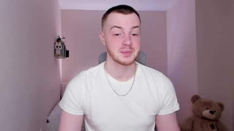 Snapshot of toohornyserj chatting on December 22, 8:36 pm toohornyserj online show from December 22, 8:36 pm