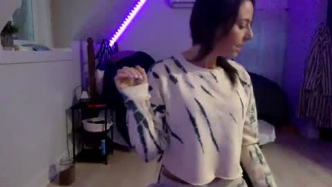 tootsiefoote001 online show from May 7, 12:50 am