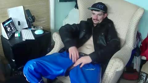 SagMeOreduceMe online show from March 18, 10:59 pm