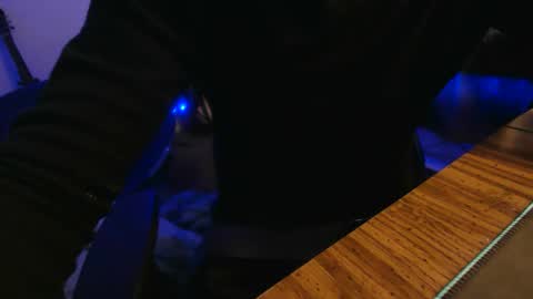 topplesstable18075 online show from December 3, 2:45 am