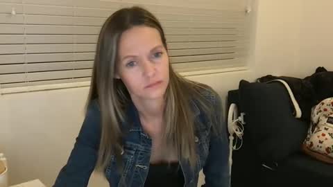 Tori Ryann online show from December 24, 3:27 am