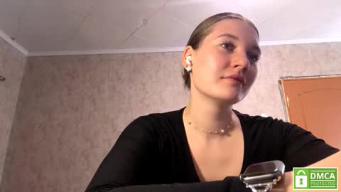 Anita online show from March 25, 11:39 am