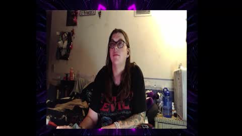 Toxiclove1311 online show from January 6, 12:58 am