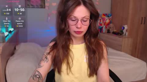 toxkiss online show from February 12, 10:19 am