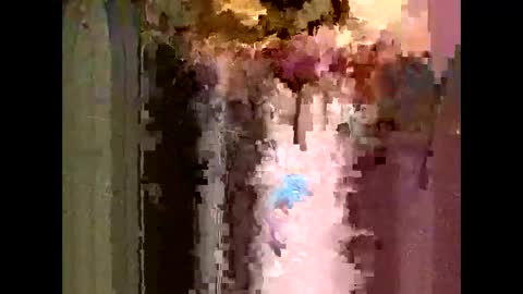 trackisback online show from April 12, 12:47 am