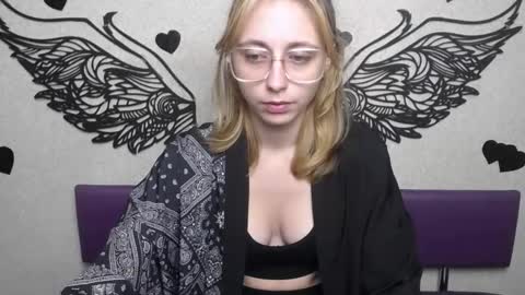 TracyLeeBB online show from December 5, 6:56 am