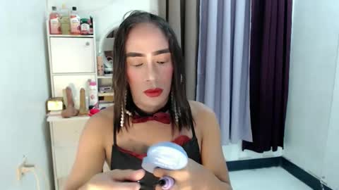 transeugene1990 online show from June 9, 6:57 am