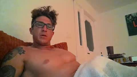 trash_man1989 online show from November 23, 3:15 am