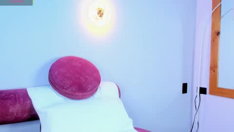 Travis online show from April 24, 12:45 am