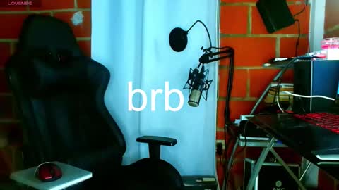 TRAVIS. online show from February 16, 11:52 am