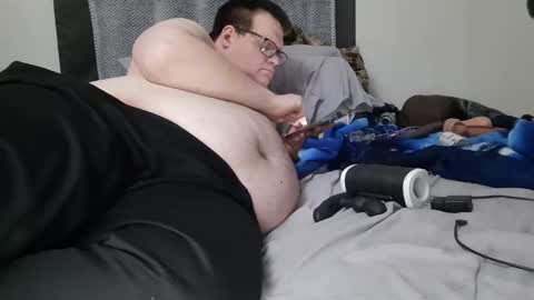 Treat Bob Nice online show from February 15, 5:11 pm