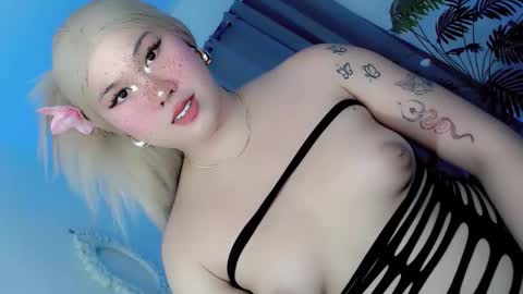 YOUR SLUT online show from February 4, 10:57 pm