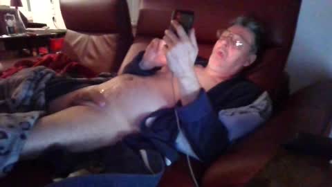 trebgeis1 online show from March 7, 5:07 am