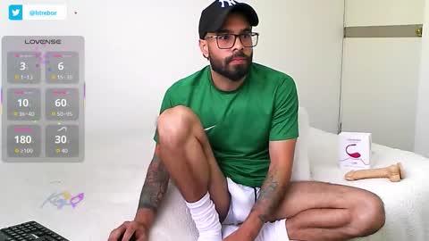 Hunter man online show from February 17, 6:51 pm