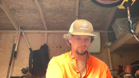 treeman817 online show from June 19, 12:27 am